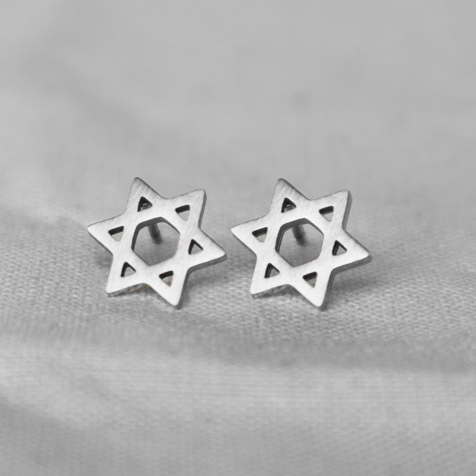 תמונה ממוזערת: עגילים מגן דוד לגבר - עגילי מגן דוד קטנים כסופים וצמודים