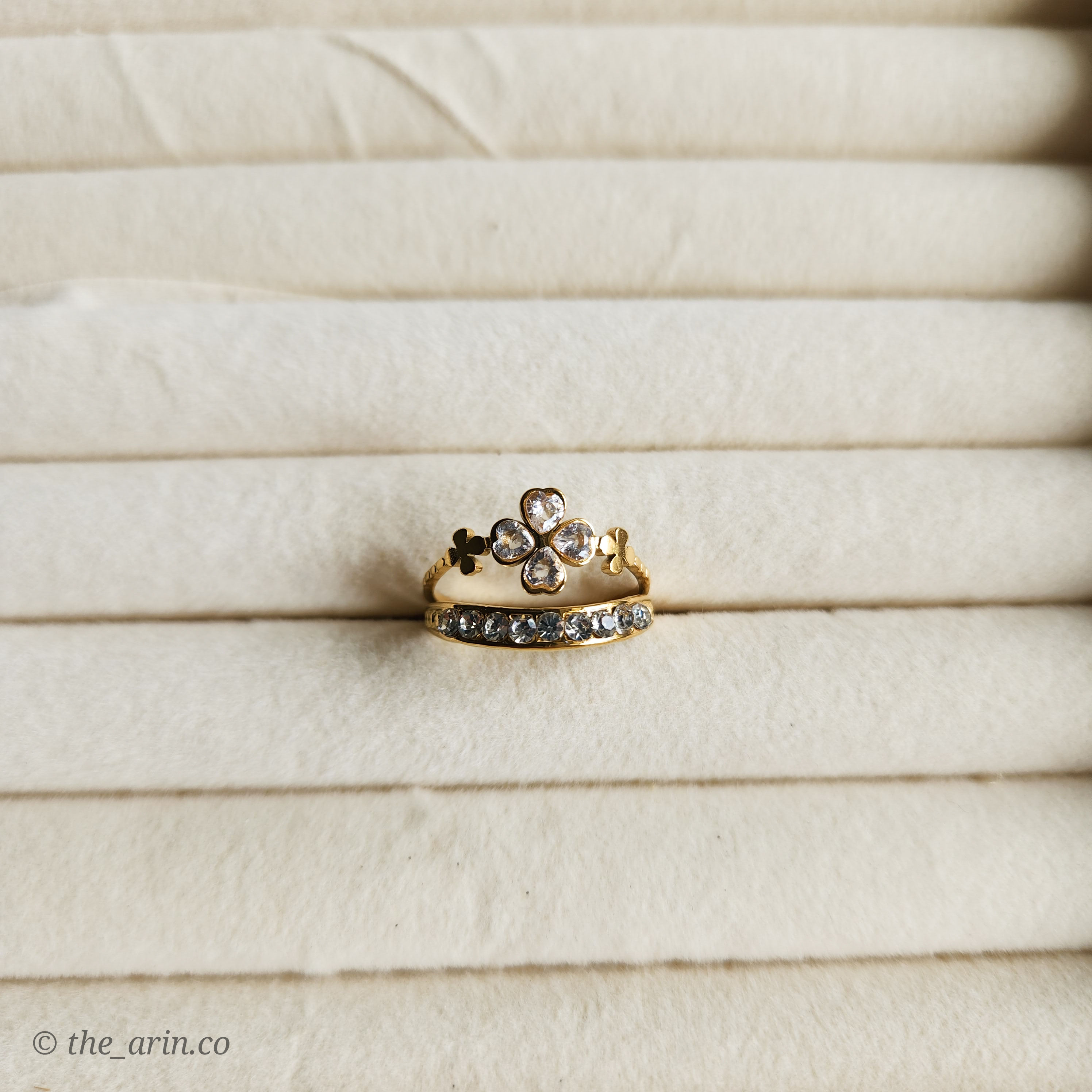 Flower stone ring