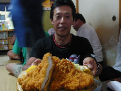 石綿さんもチキンカツにびっくり