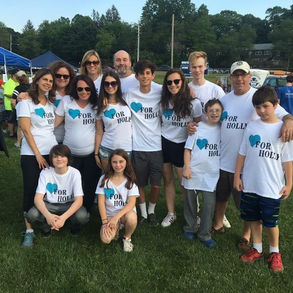 "Hearts For Holly" Team Raises Funds for American Cancer Society by Walking Through the Ni