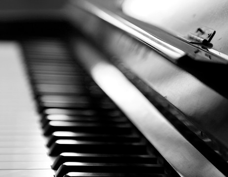 Piano B&W