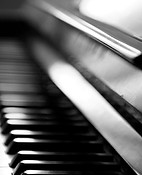 Piano B&W