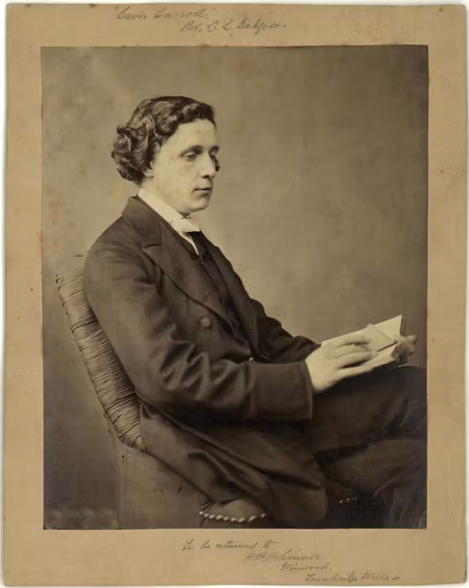 דיוקן עצמי שצולם על ידי דודג'סון, בערך בשנת 1872 / The Harry Ransom Center