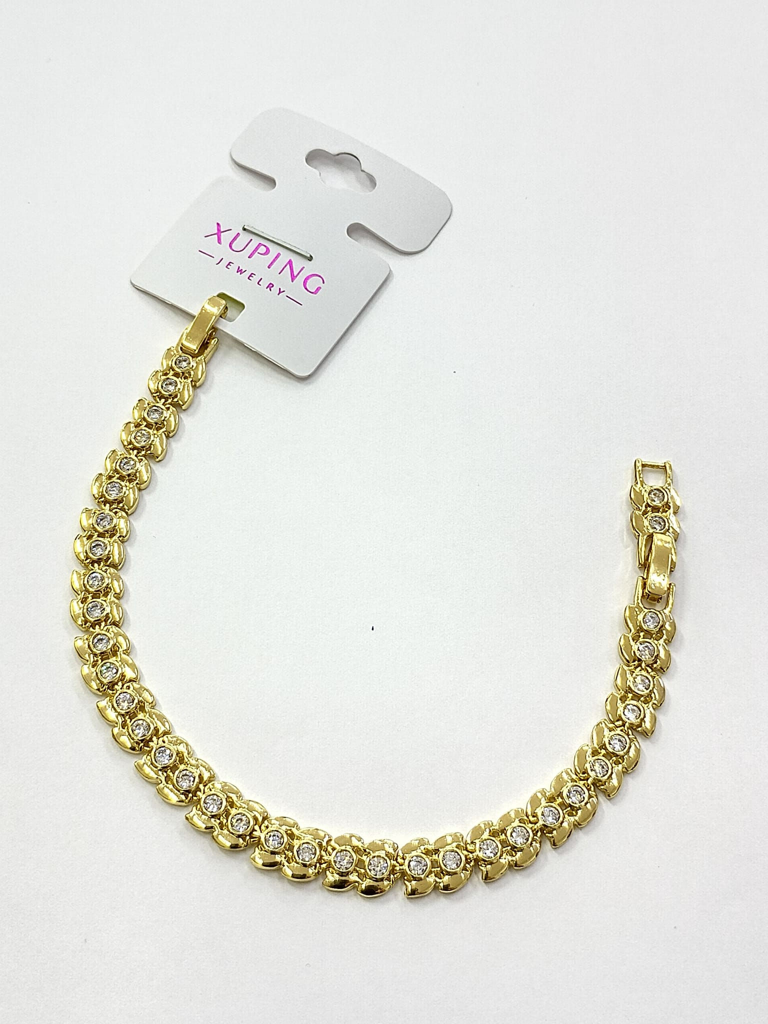 Sonsuzluk Formunu Andıran Sıralı Zirkon Taşlı Zarif Model