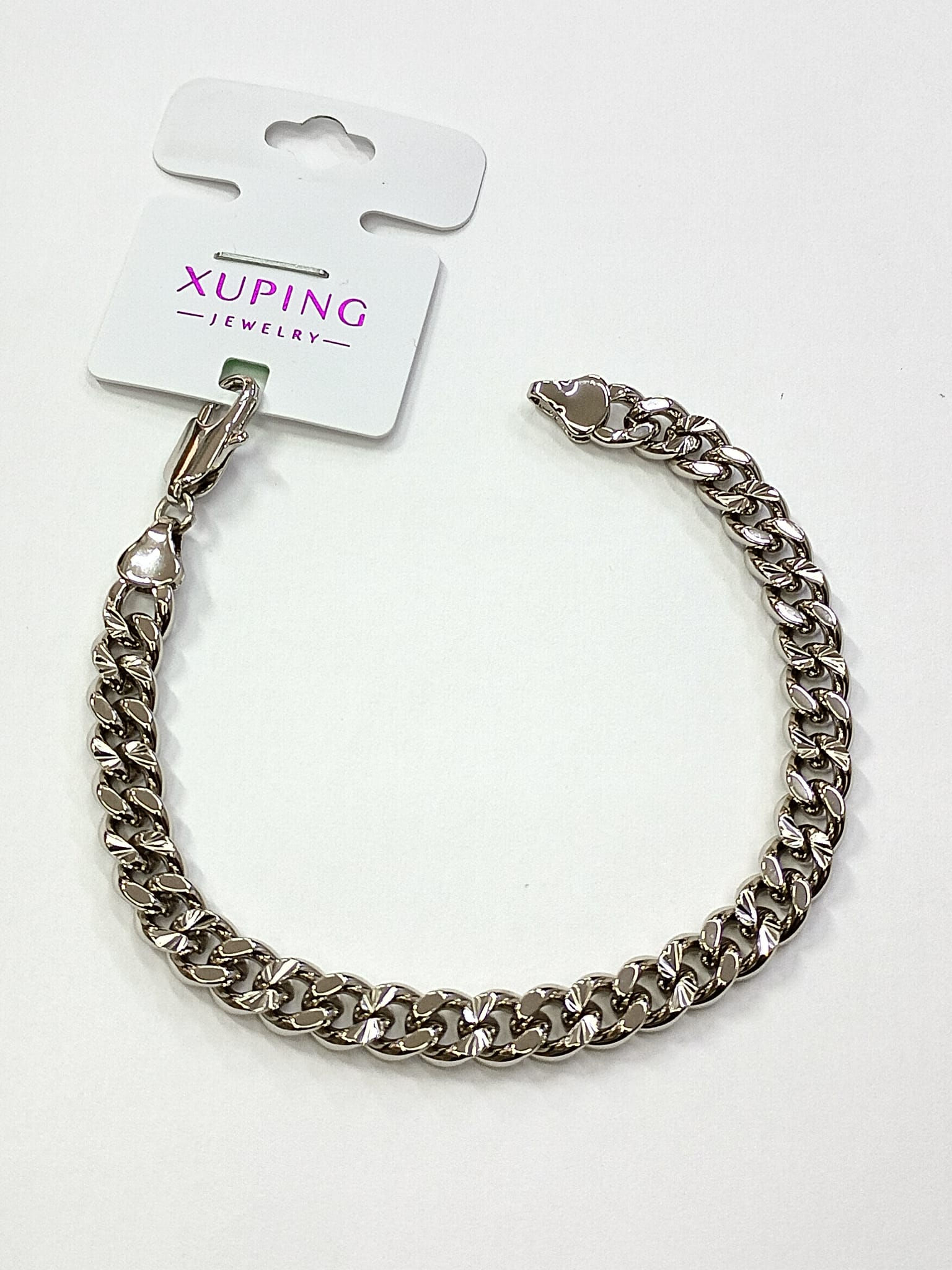 Işıltılı Dokunuş: Elmas Kesim Desenli Gurmet Bileklik