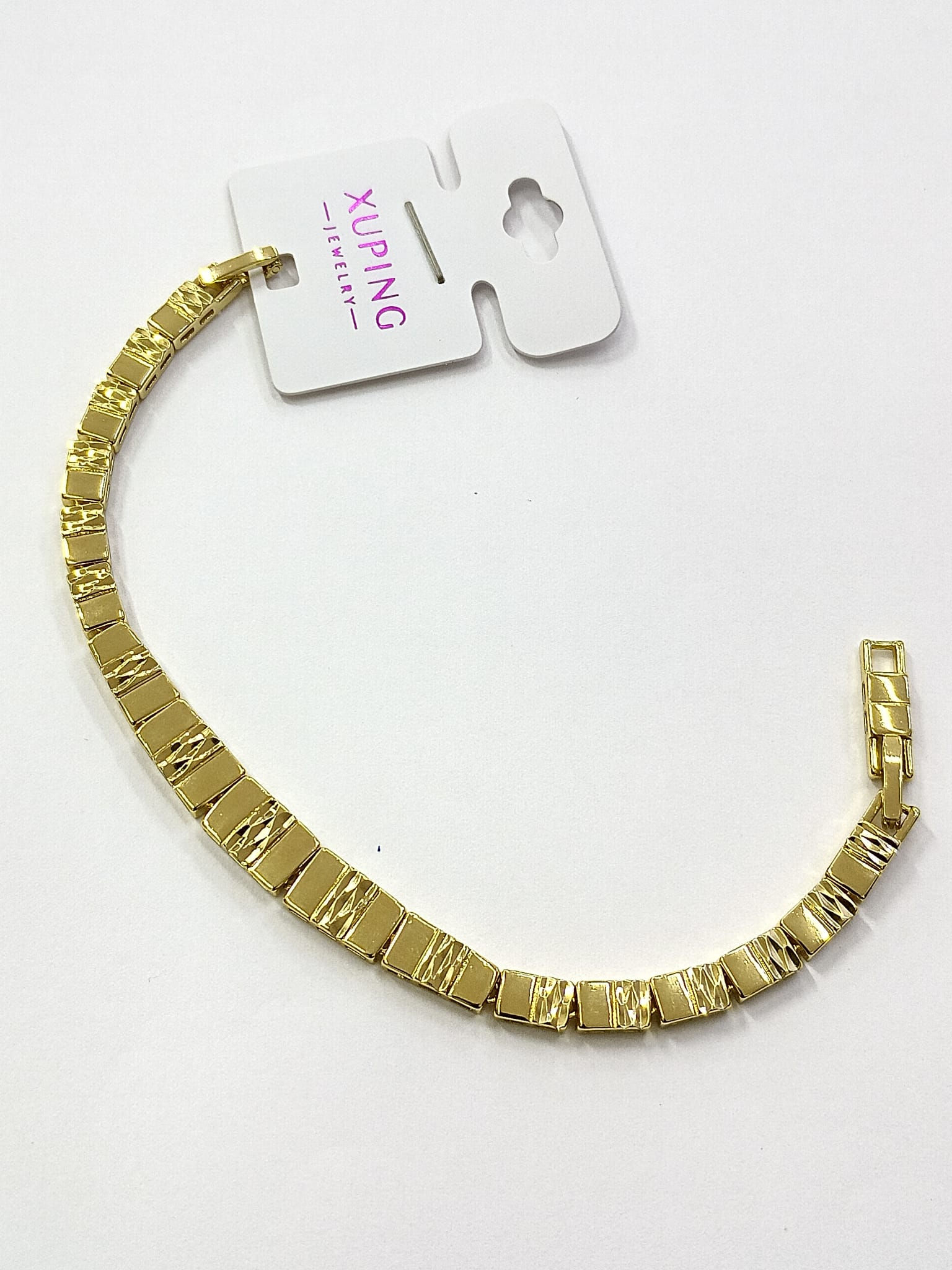 Modern Mimari Esintiler Taşıyan Dikdörtgen Formlu Xuping Gold Bileklik