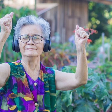 The Healing Power of Music for Seniors with Alzheimer's and Dementia