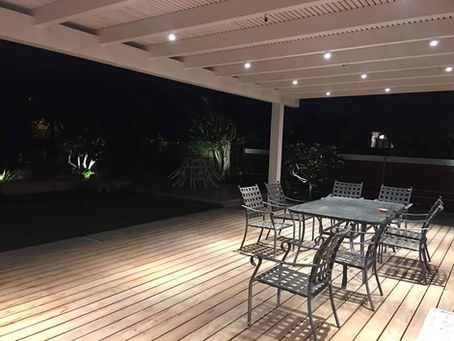 כמה עולה פרגולה למרפסת? התשובה עשויה להפתיע אתכם