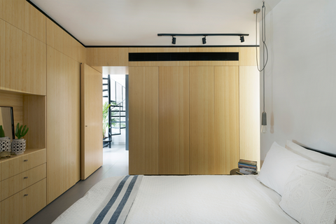 lekka i pojemna zabudowa meblowa na Targówku w warszawie