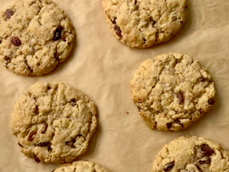 Apple and Raisin Oaty Cookies Recipe