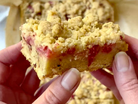 Rhubarb and Strawberry Shortbread Recipe