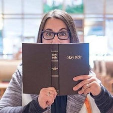 Nikki-Bible-Bio-Image-300x300.jpg