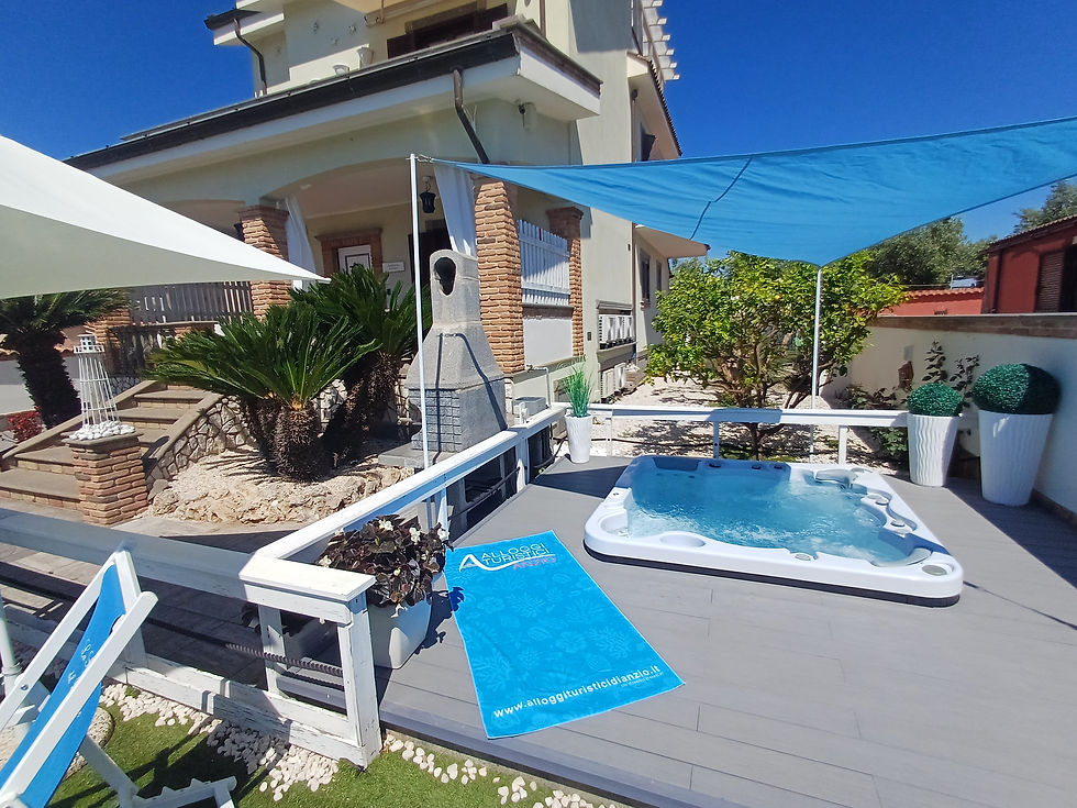 Piscina - Vasca Idromassaggio - Giardino