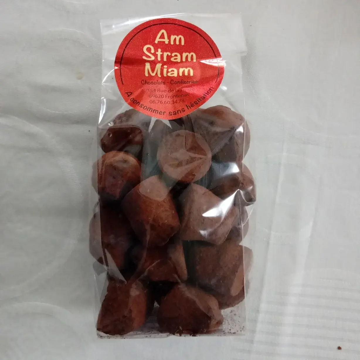 Sachet de truffes natures vu de l'avant