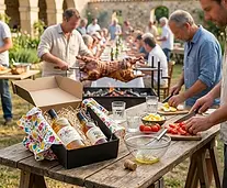 Sur la table improvisée pour faire la cuisine, le coffret est posé au premier.webp
