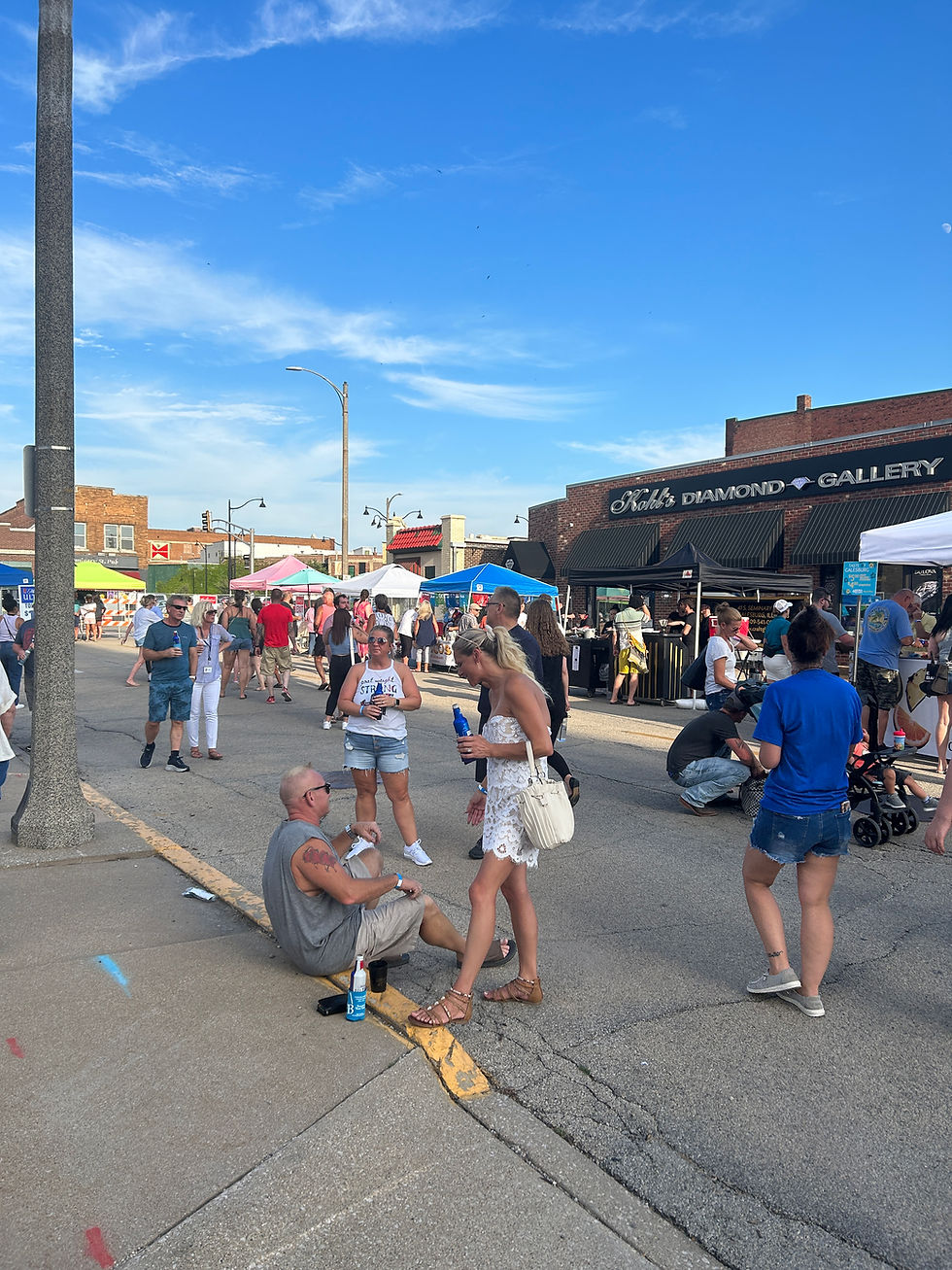 Crowd at Taste of Galesburg