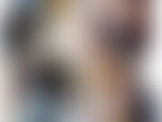 4 idées de coiffures d'été avec le chouchou au crochet en coton et lin : en bracelet, en chignon flou, en queue de cheval et sur une tresse