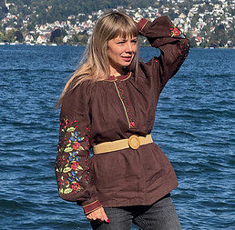 picture of a linen shirt top pick