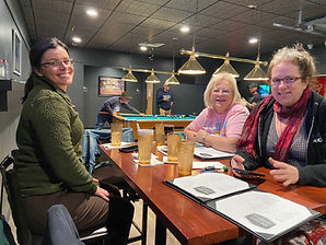 Mickey Cline with painting friends at the A&B in Winchester, Indiana, during a workshop trip.