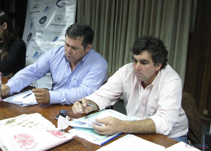 Fuerte presión del gobierno provincial a la Federación de Cooperativas de Corrientes