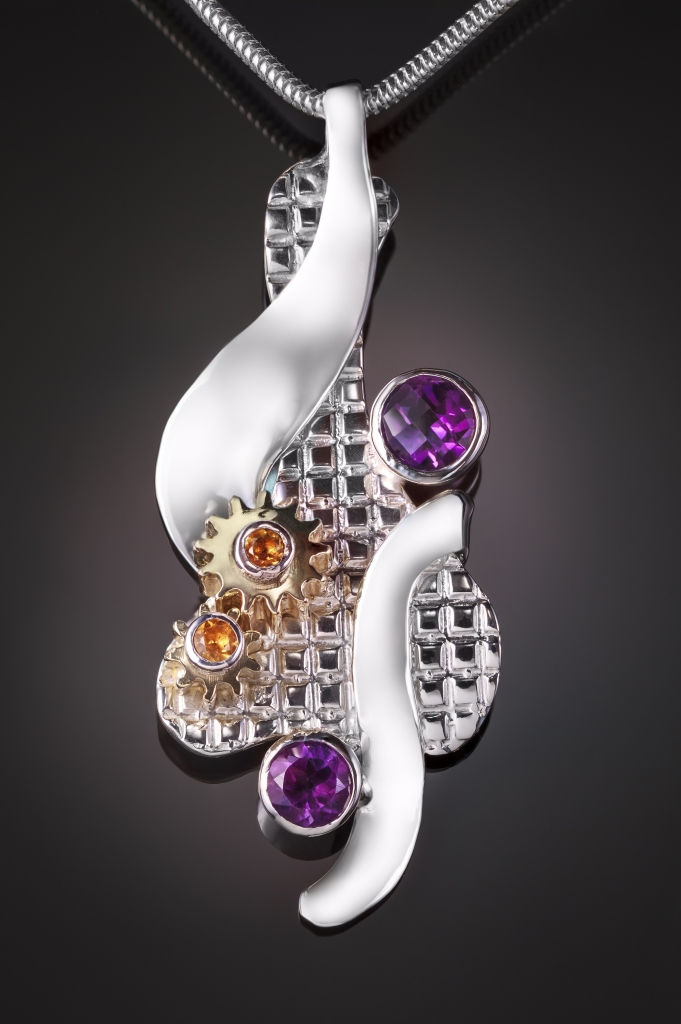 Sterling Silver Pendant with Amethys