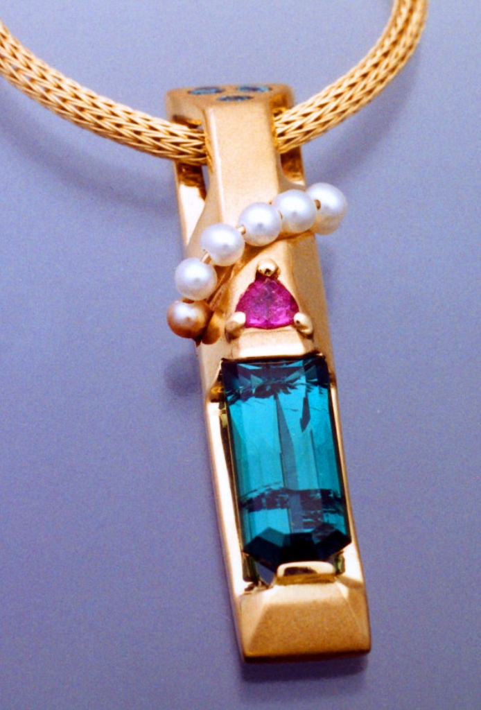14K Pendant with Pink Tourmalin