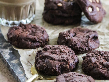 KNUSPRIGE SCHOKO-COOKIES