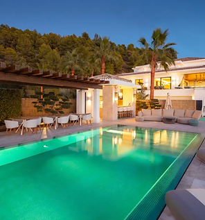 Villa Olympus - One of Marbellas Most Exclusive Estates Cascada de Camoján Sie