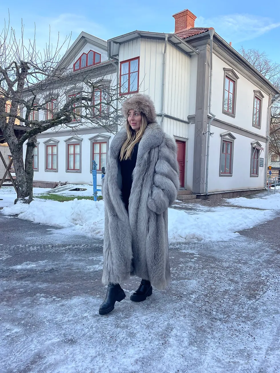 Thumbnail: Frost fox fur äkta rävpäls kappa