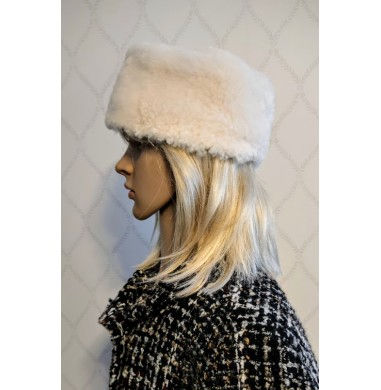 Fårskinnsmössa vit till dam varm mössa i fårskinn