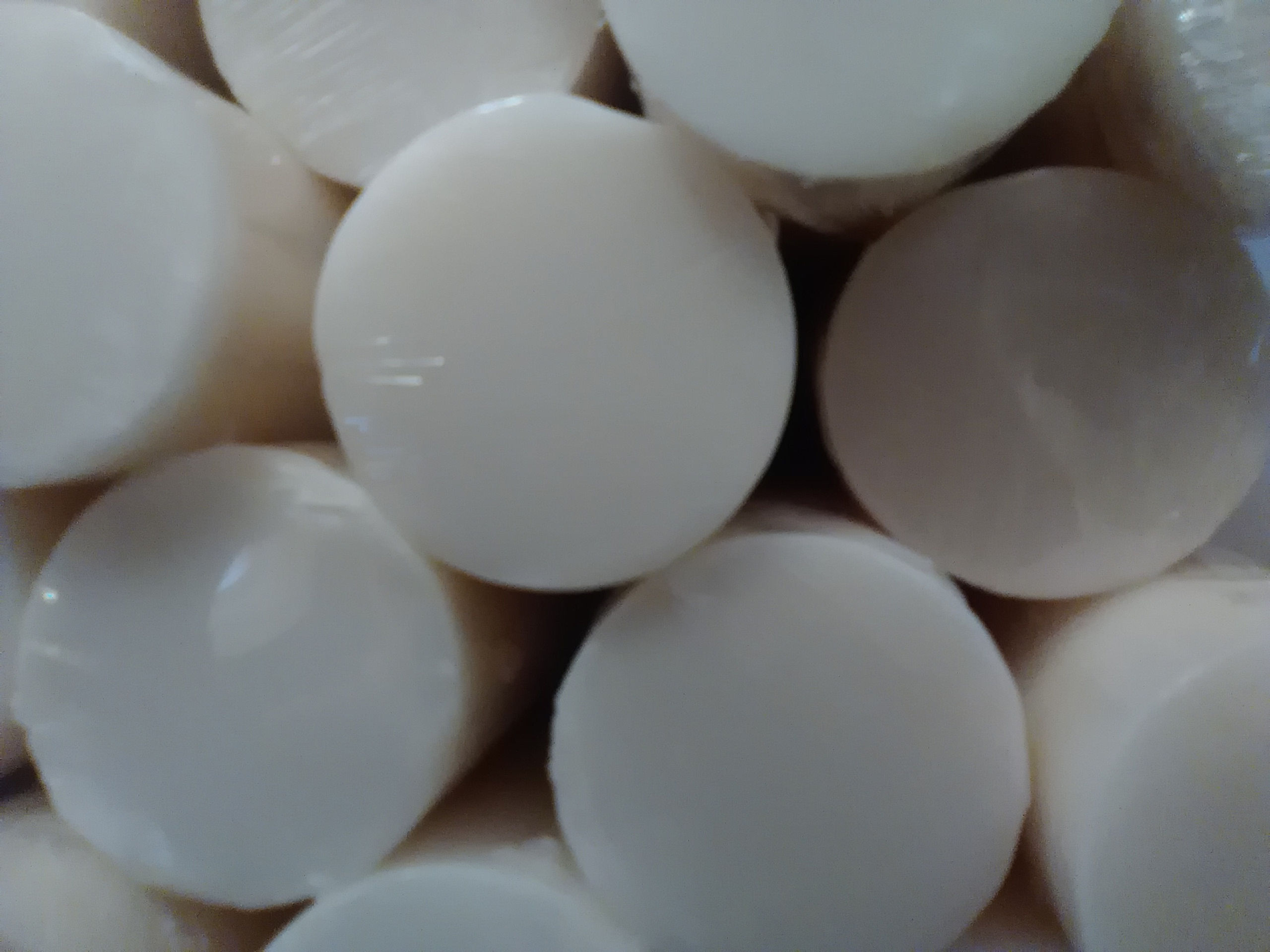 1KG BABY MILK AND HONEY MELT AND POUR SOAP BASE