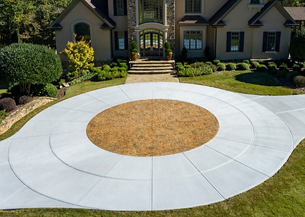 circular driveway_edited.jpg