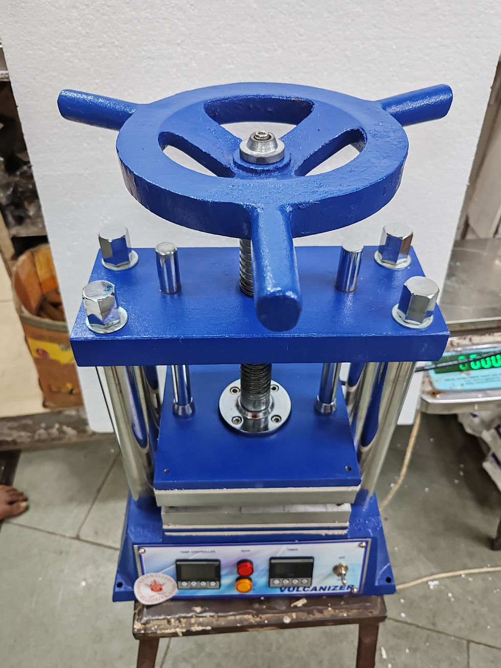 Thumbnail: Digital Die Press Vulcanizer Machine jewelry casting machine jewellery machinery