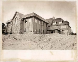 La parroquia se sometió a renovaciones para construir un nuevo centro parroquial en 1977. (Foto: Arc