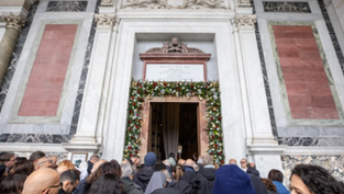 ¿Cómo se originó la puerta santa y para qué existe en la Iglesia católica?