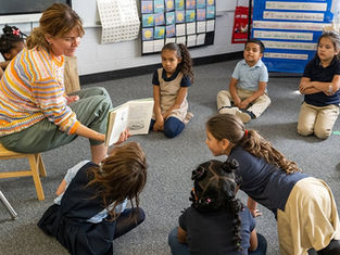 ¿Qué es el programa Cabrini Teaching Fellows?