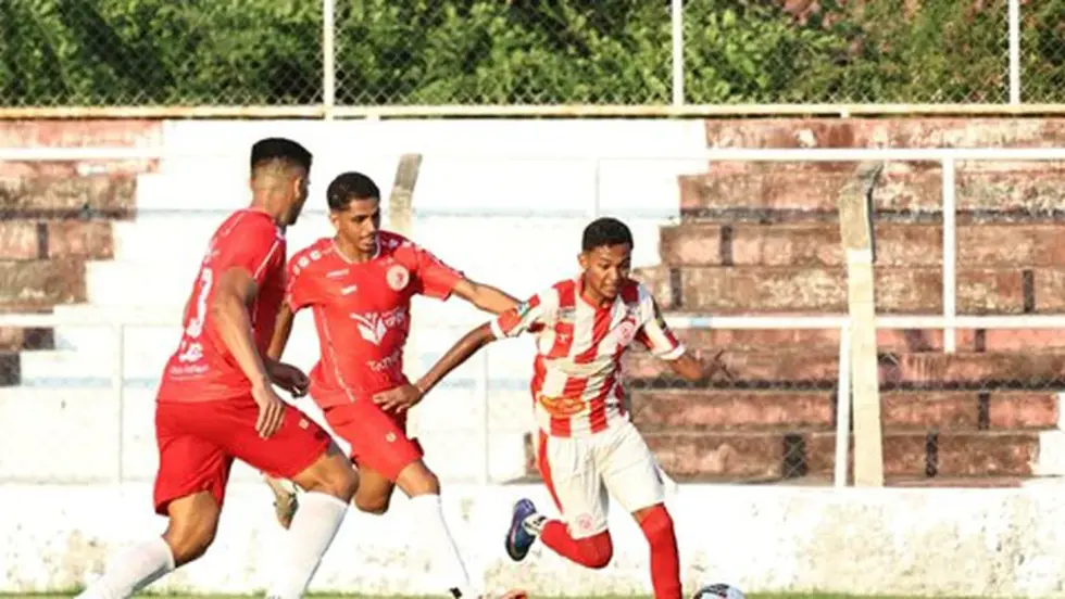 4 de Julho goleia Caiçara por 3 a 0 e estreia com vitória no Piauiense Série B