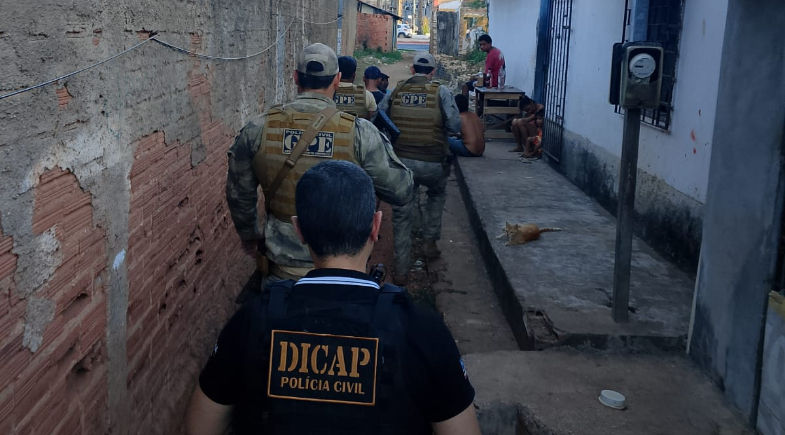 Operação integrada da PM prende 12 e fecha 14 pontos de tráfico entre PI, MA e CE