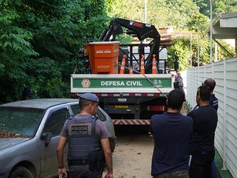 Prefeitura de Ilhabela notifica proprietários de bens abandonados apreendidos e reforça ordenamento urbano