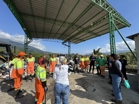 Secretaria de Meio Ambiente realiza análise gravimétrica dos resíduos domiciliares de Ilhabela para aprimorar gestão de resíduos sólidos
