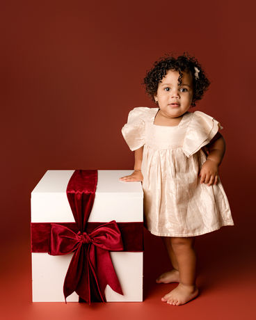 giant gift box photo shoot