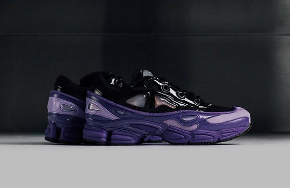 adidas x Raf Simons Ozweego III - Coleção de Primavera 2018 adidas x Raf Simons Ozweego III - Coleção de Primavera 2018