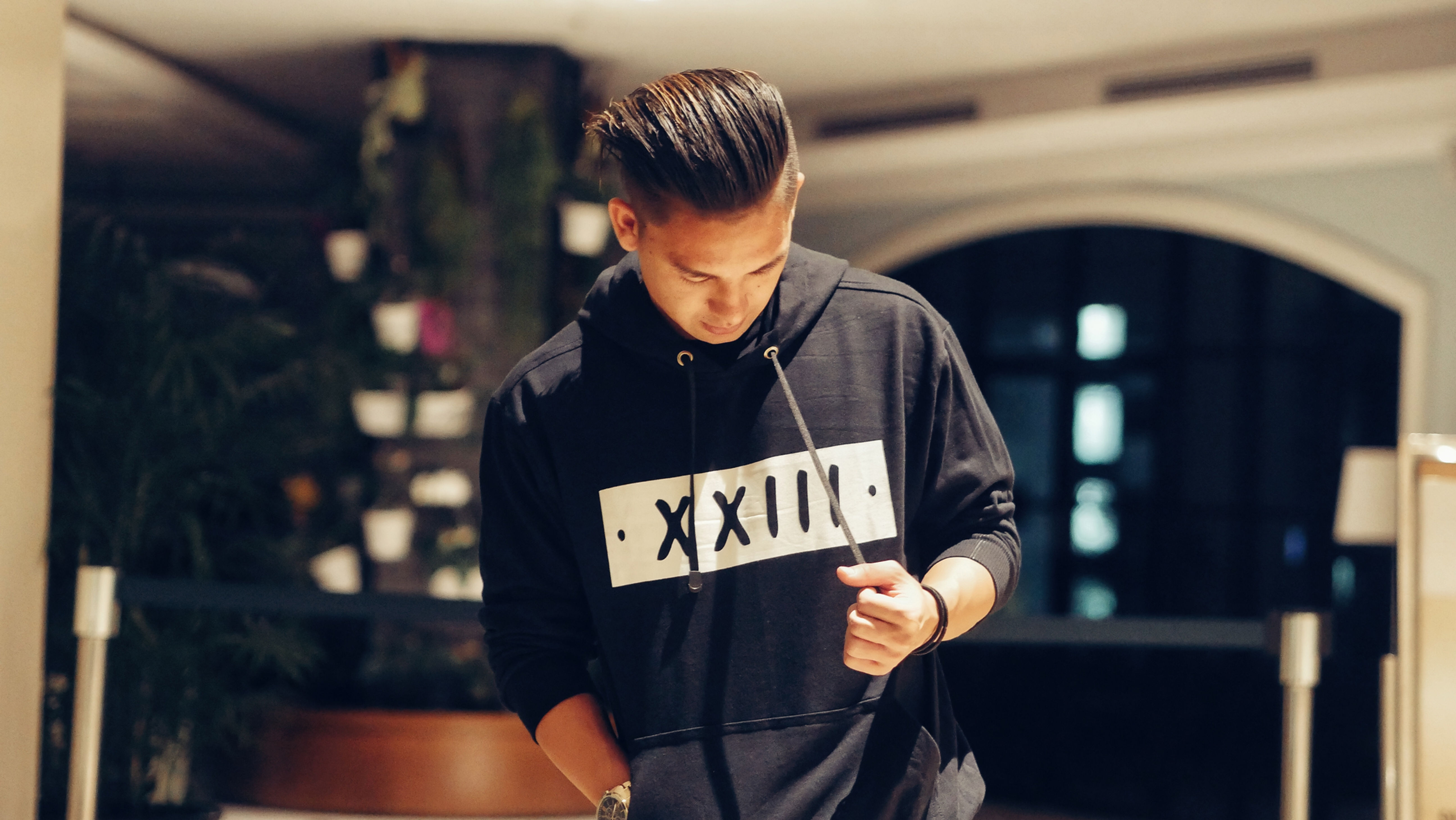 "Hoodie XXIII Black"