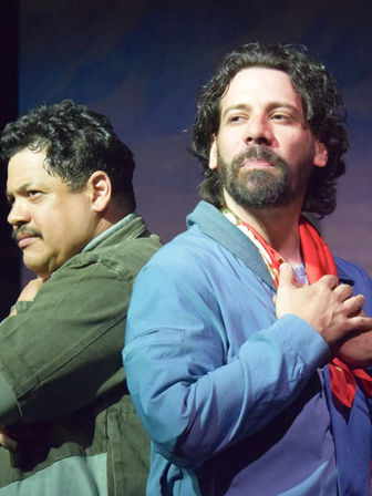 PIEDRAS EN SUS BOLSILLOS 