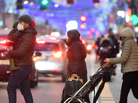 意政府考虑在假期推更严防控举措 圣诞聚集引疫情反弹担忧