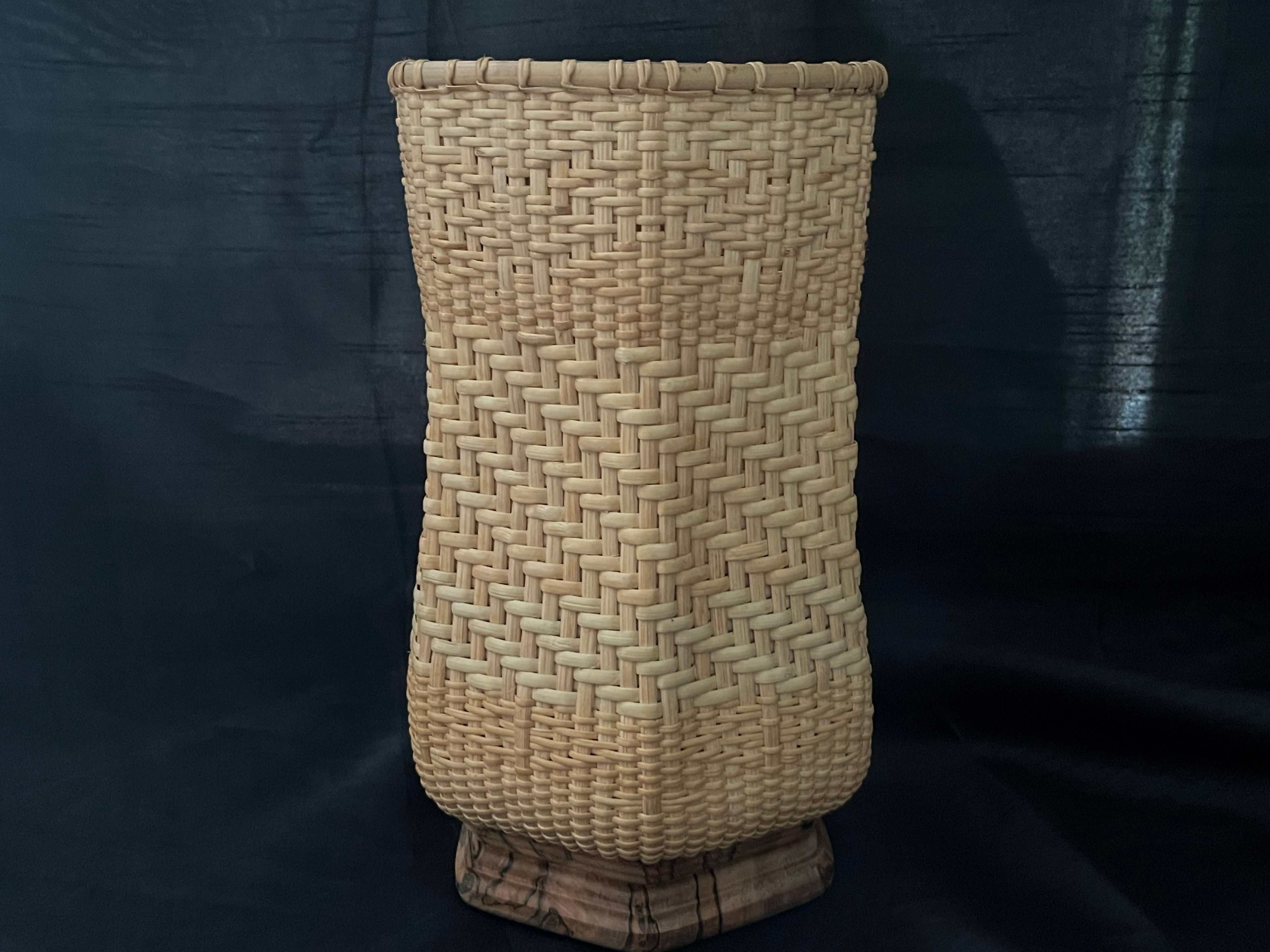 HEXAGONAL PEDESTAL