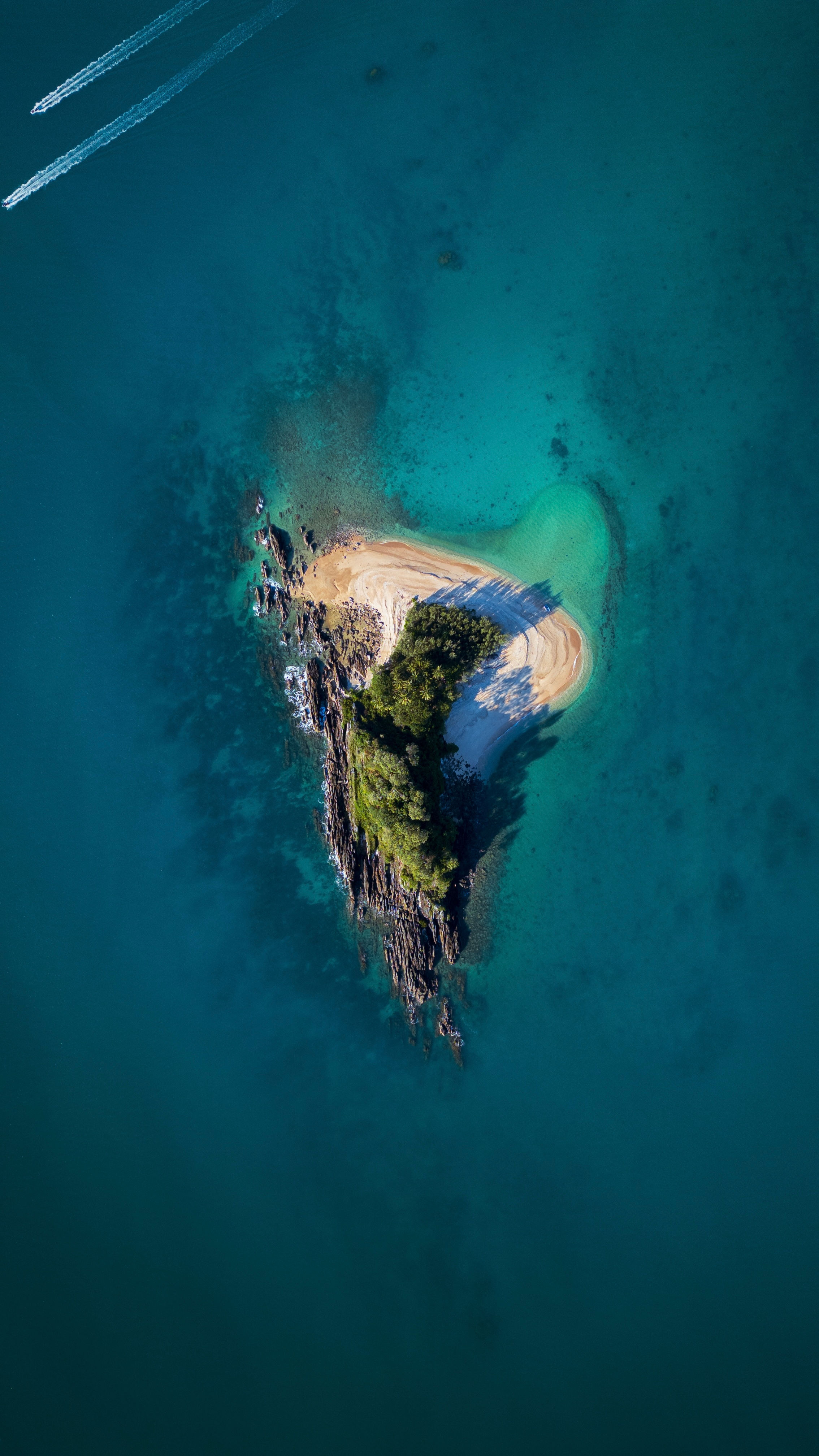 Île mystérieuse près de Dunk Island, Queensland – photo aérienne de nature sauvage