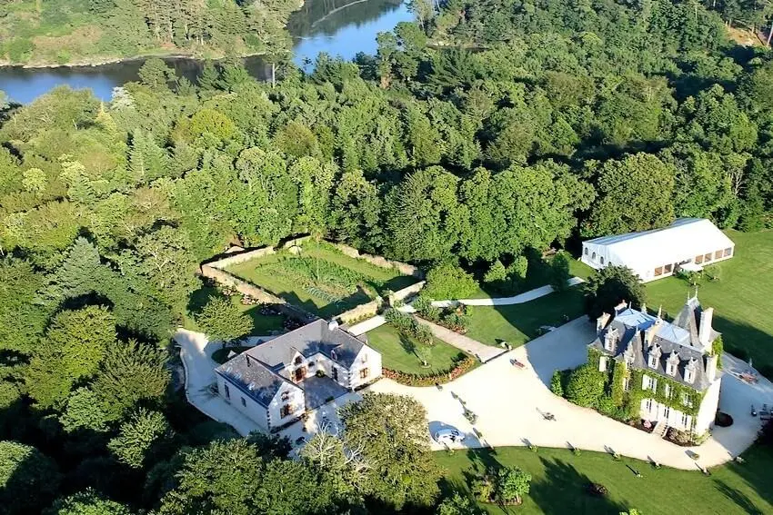 Le Manoir de Kerangosquer drone