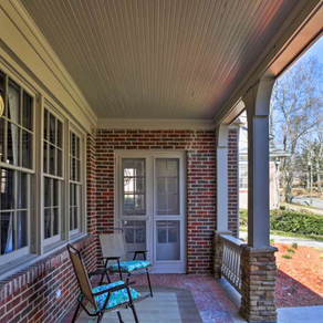 This porch was given more warm and friendly Atmosphere!!