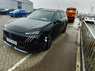 Peugeot 5008 being transported by Falkirk Recovery in Edinburgh